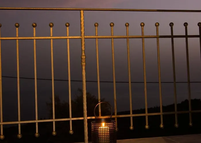 Дом отдыха Lithorama Mani - First Floor