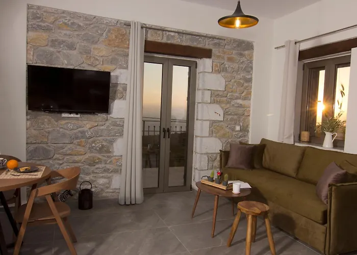 Lithorama Mani - First Floor Koumani